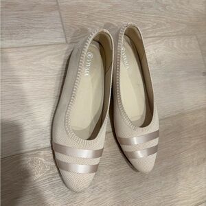 VIVAIA Beige Knit Loafers